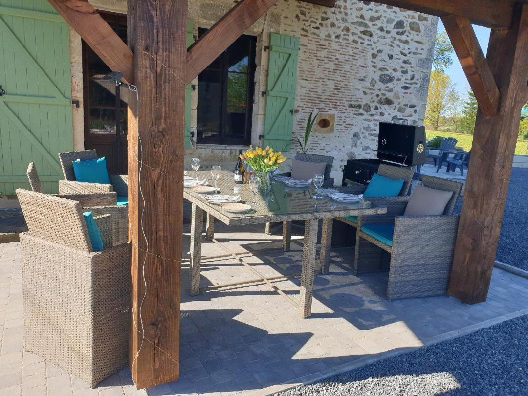 La Maison Du Lac Lavaud Saint-Quentin-sur-Charente المظهر الخارجي الصورة