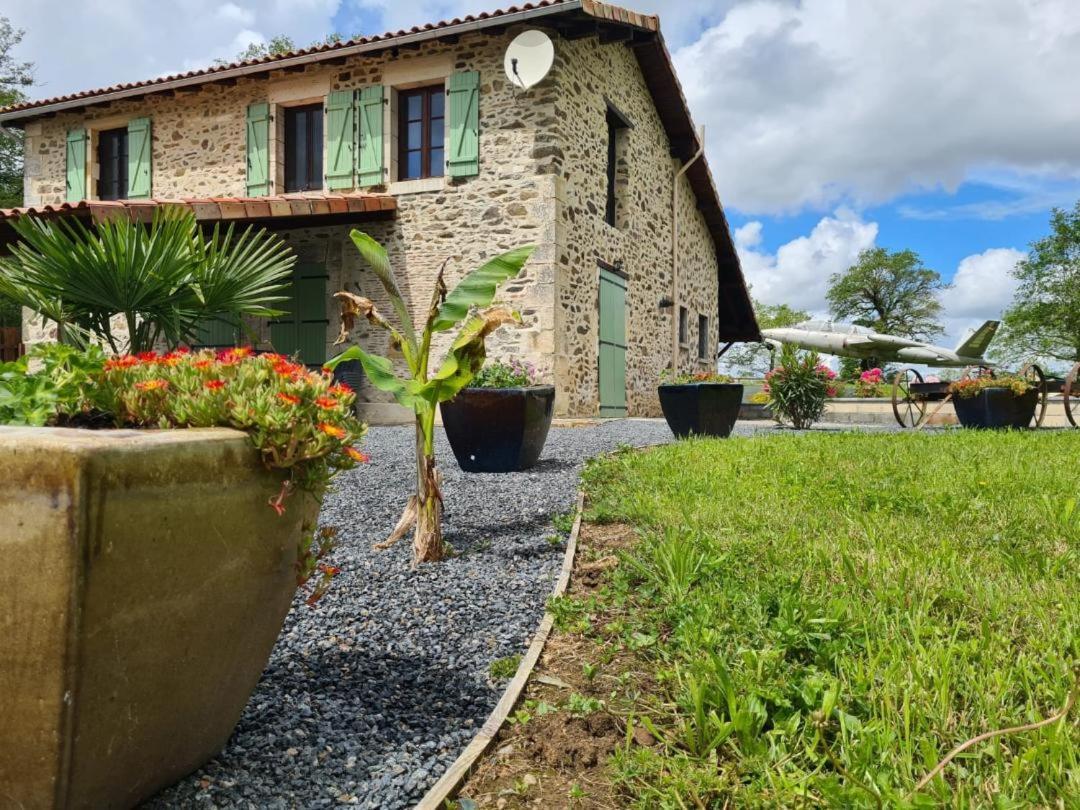 La Maison Du Lac Lavaud Saint-Quentin-sur-Charente المظهر الخارجي الصورة